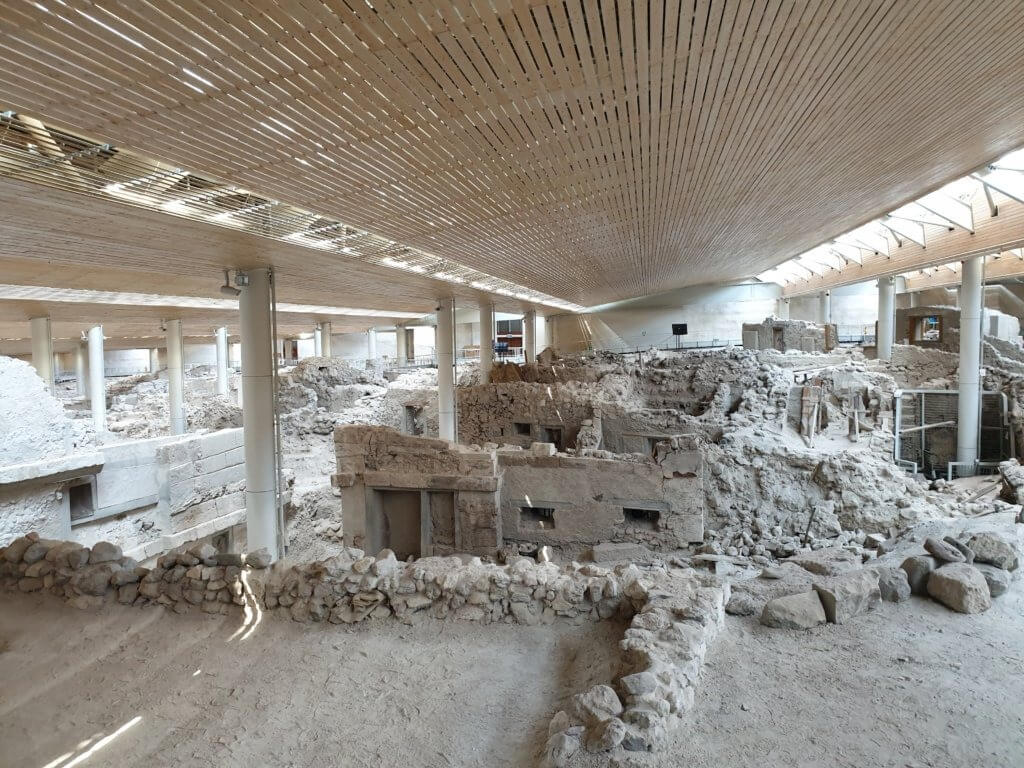 akrotiri_archaeological_site_santorini