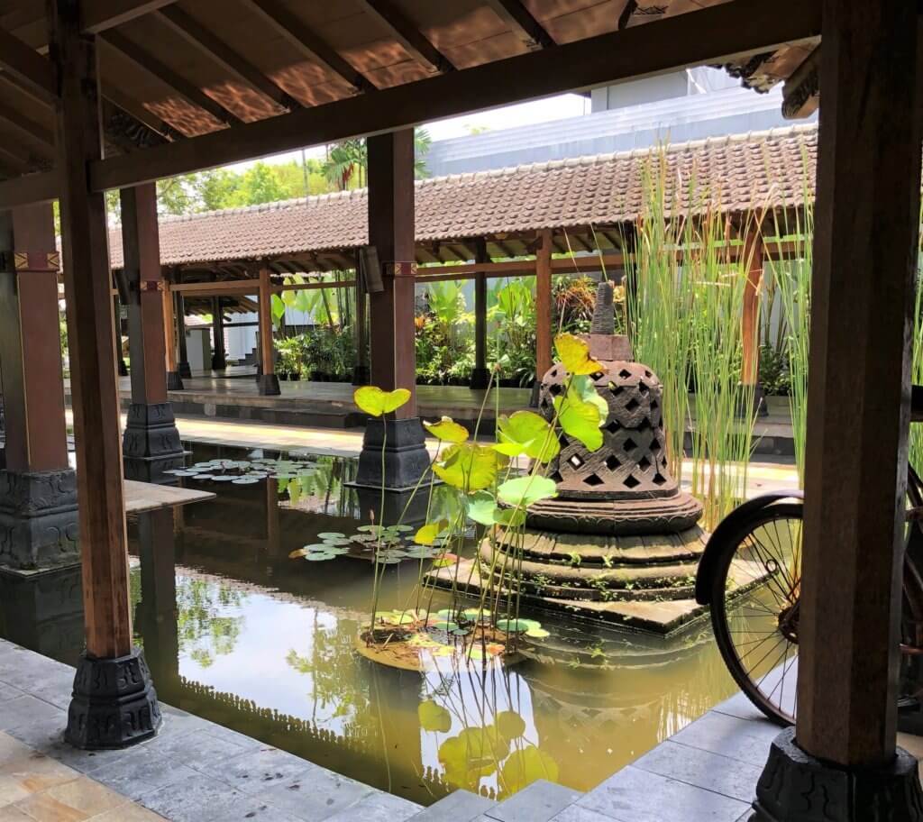 Hotel in Yogyakarta with Borobodur Temple water feature