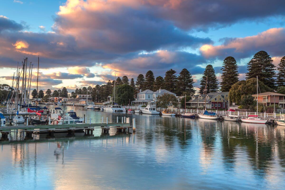 where to stay on the great ocean road_Port Fairy