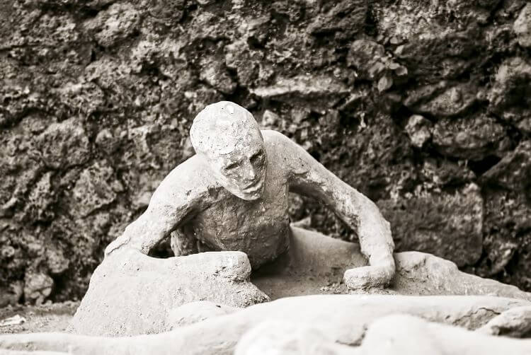 pompeii-plaster-cast-body
