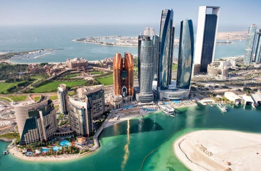 Abu Dhabi vs Dubai: Costs, Highlights, Differences