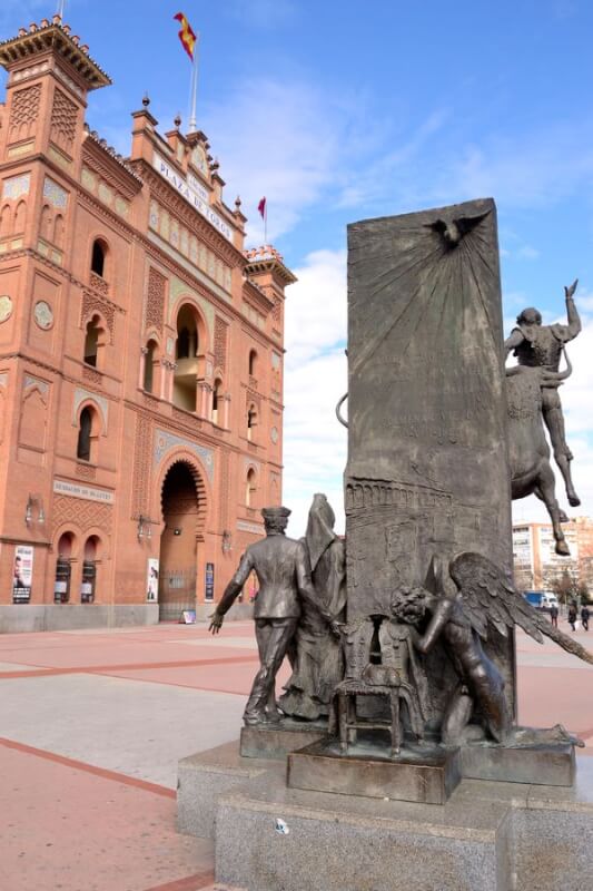 Photo of the statue in the Plaza de Toros de Las Ventas, Madrid, Spain